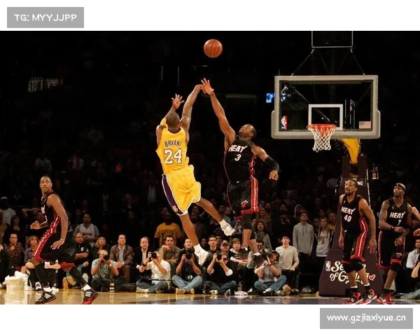 17年前的今天：科比神级双绝杀开拓者